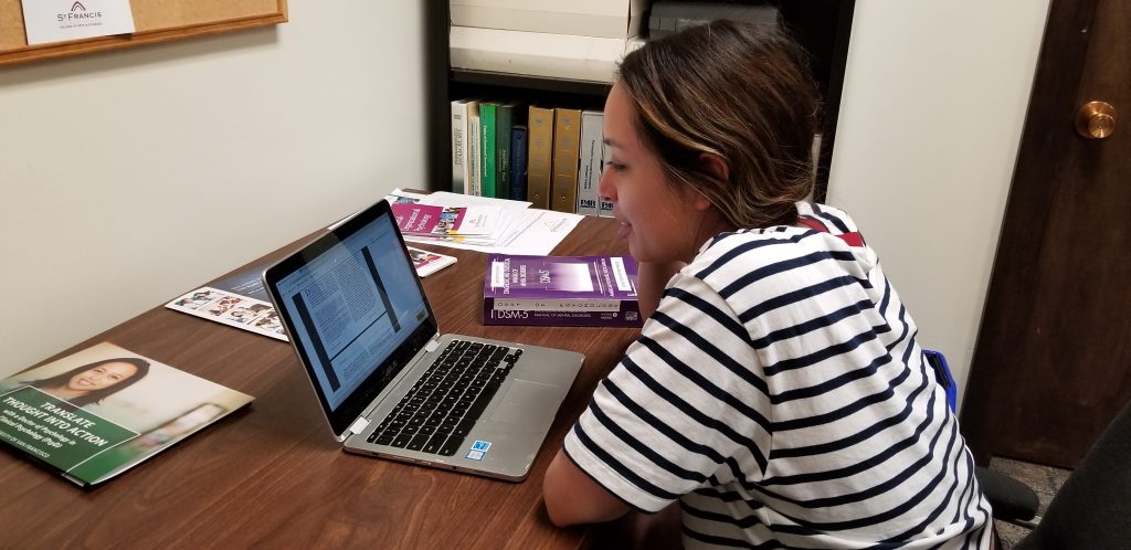SURE feature - Michelle Andrade - undergraduate research on dissociative identity disorder (DID)